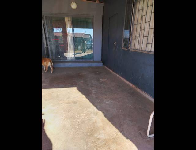 3 BEDROOM FREEHOLD FOR SALE IN SUNSET VIEW